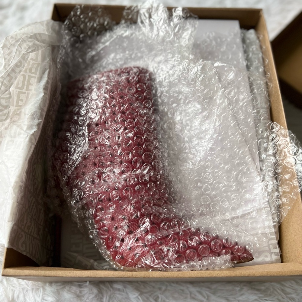 Steve Madden Via-S Red Booties - Picture 11 of 12